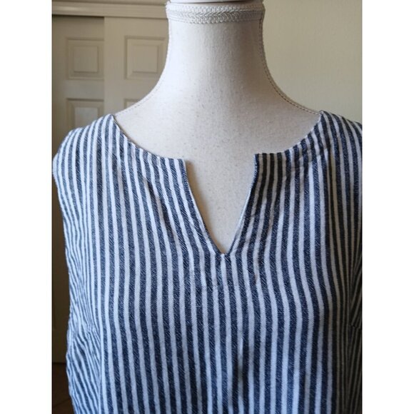 Liz ClaiborneLinen Blend White Navy Striped Sleeveless V-Neck  Shirt Size Small - Picture 6 of 12